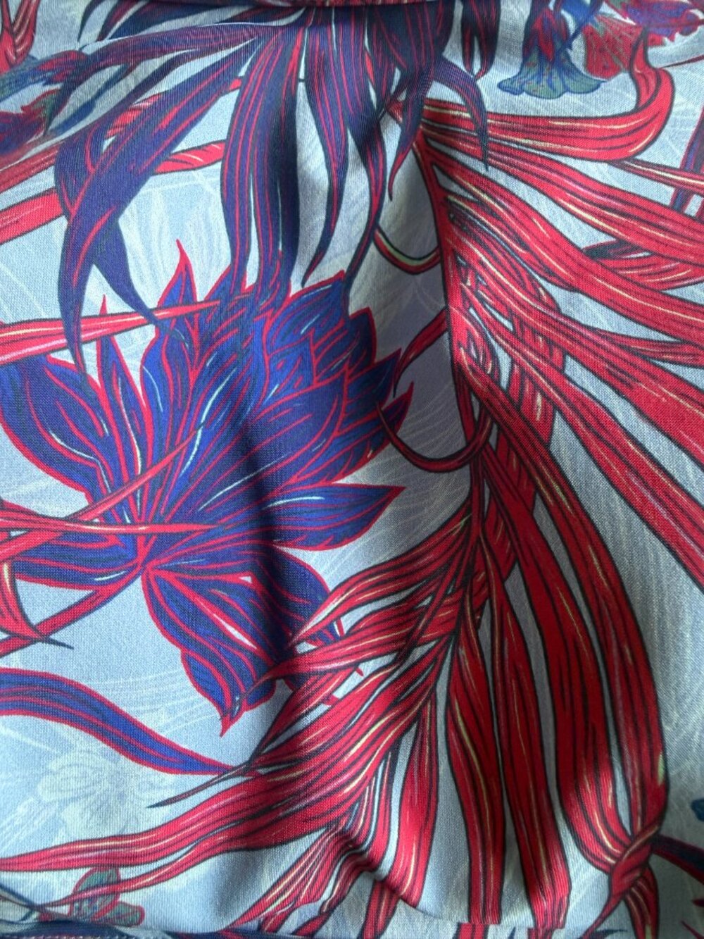 Lululemon See The Sea Swim Top Mini Twisted Tropics Hydrangea Multi |Size 2 - Picture 3 of 6